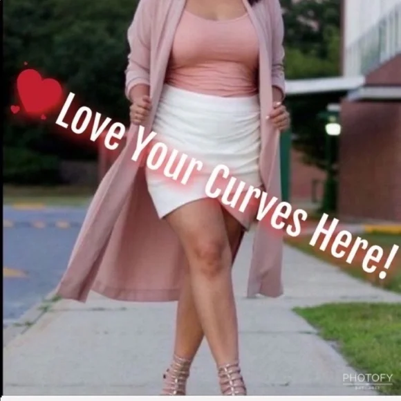 NEW•S-M•Creme De La Creme Capuccino Cara Flowy Top With Pockets - Picture 13 of 13